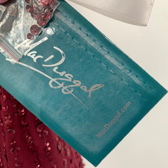 MAC DUGGAL Dress Size 4 Evening Gown Sequin Red Midi Sheath NEW Sleeveless - Picture 3 of 8